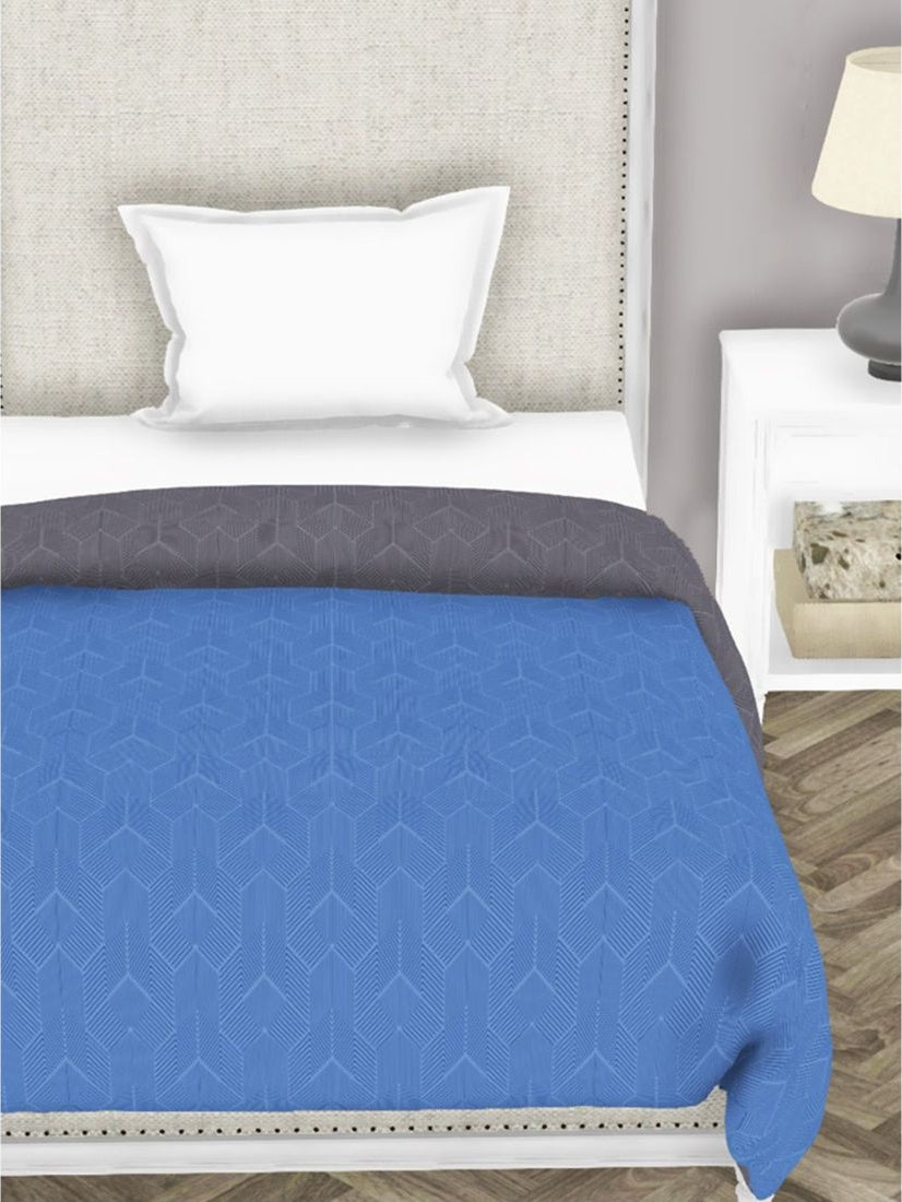 Botanical Cotton Single Comforter 152X229 Cm in Blue/Grey Colour