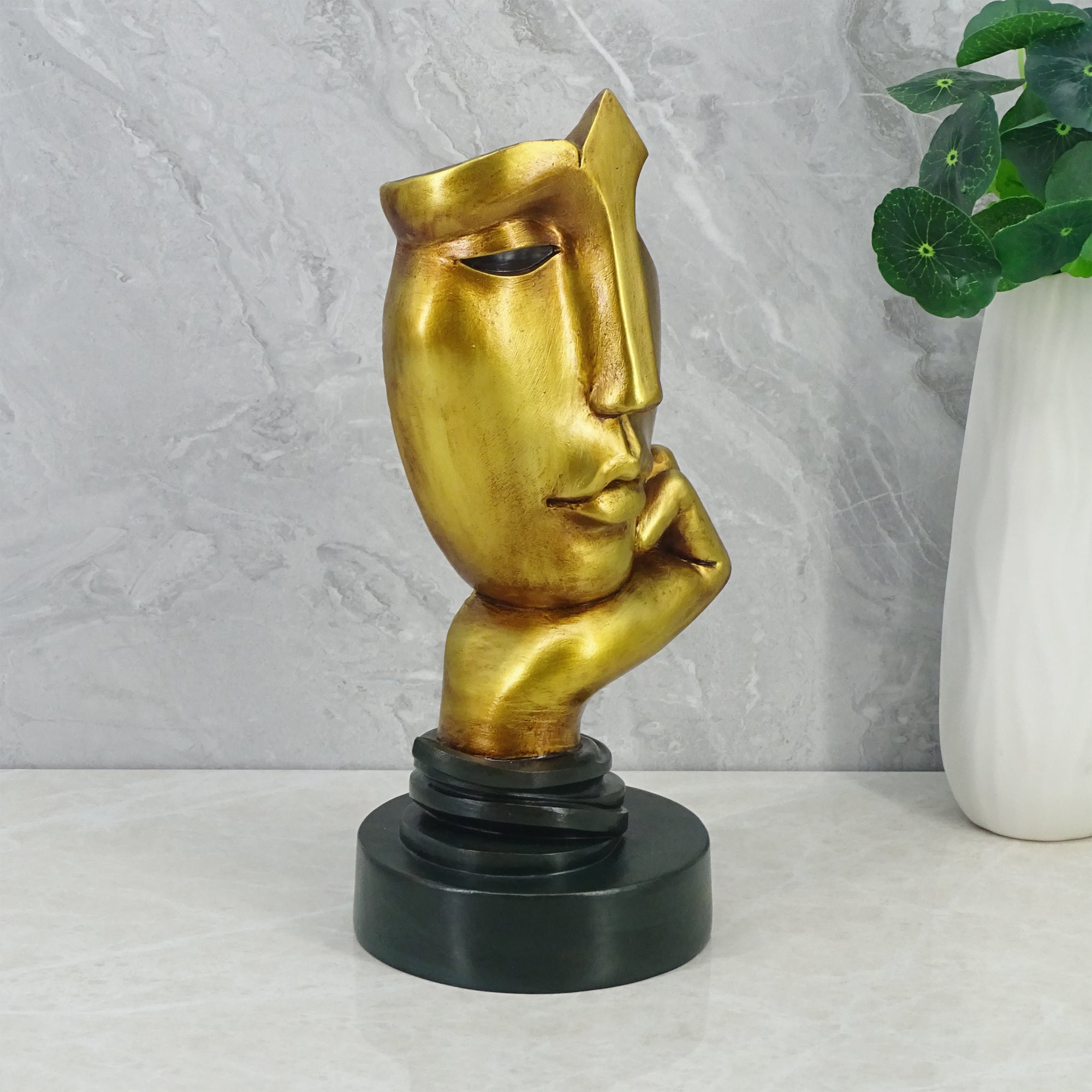 Willow Polyresin Lady Face Posing 30Cm in Black And Gold Colour