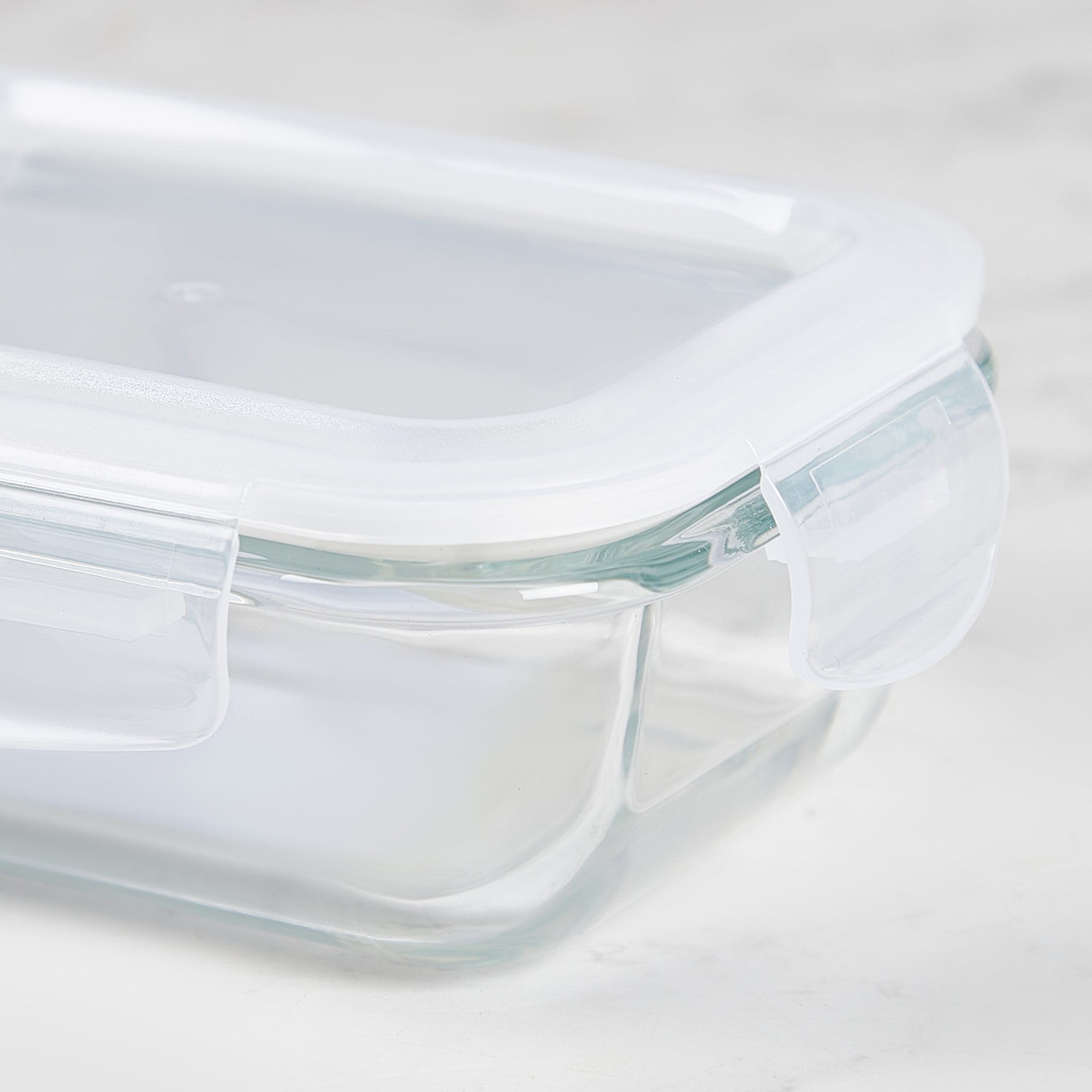 Fiesta Borosilicate Glass Clip Lock Container Set of 3 in Clear Colour