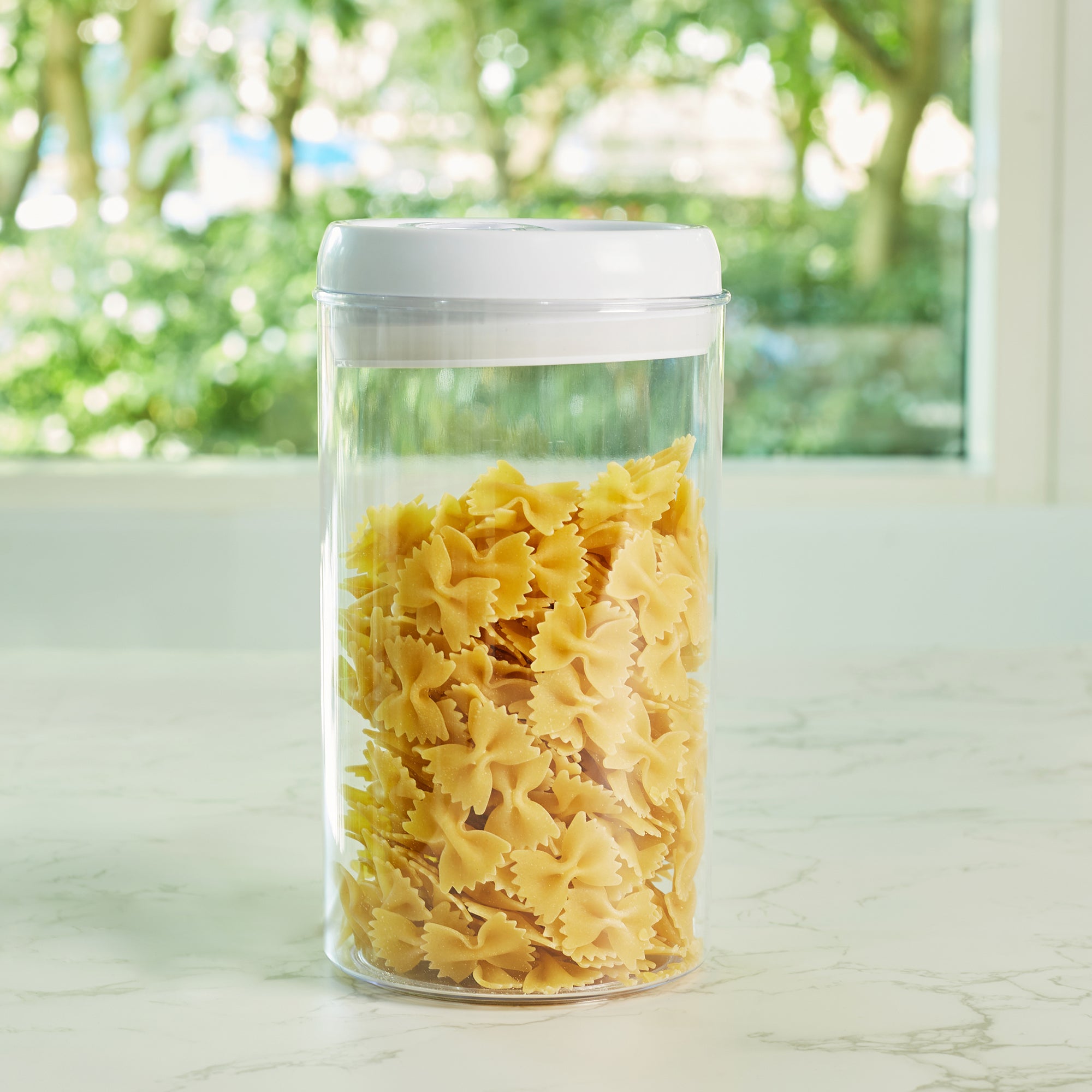 Robusto BPA Free Easy Lock Round Container 2300ml in Transparent & White Colour