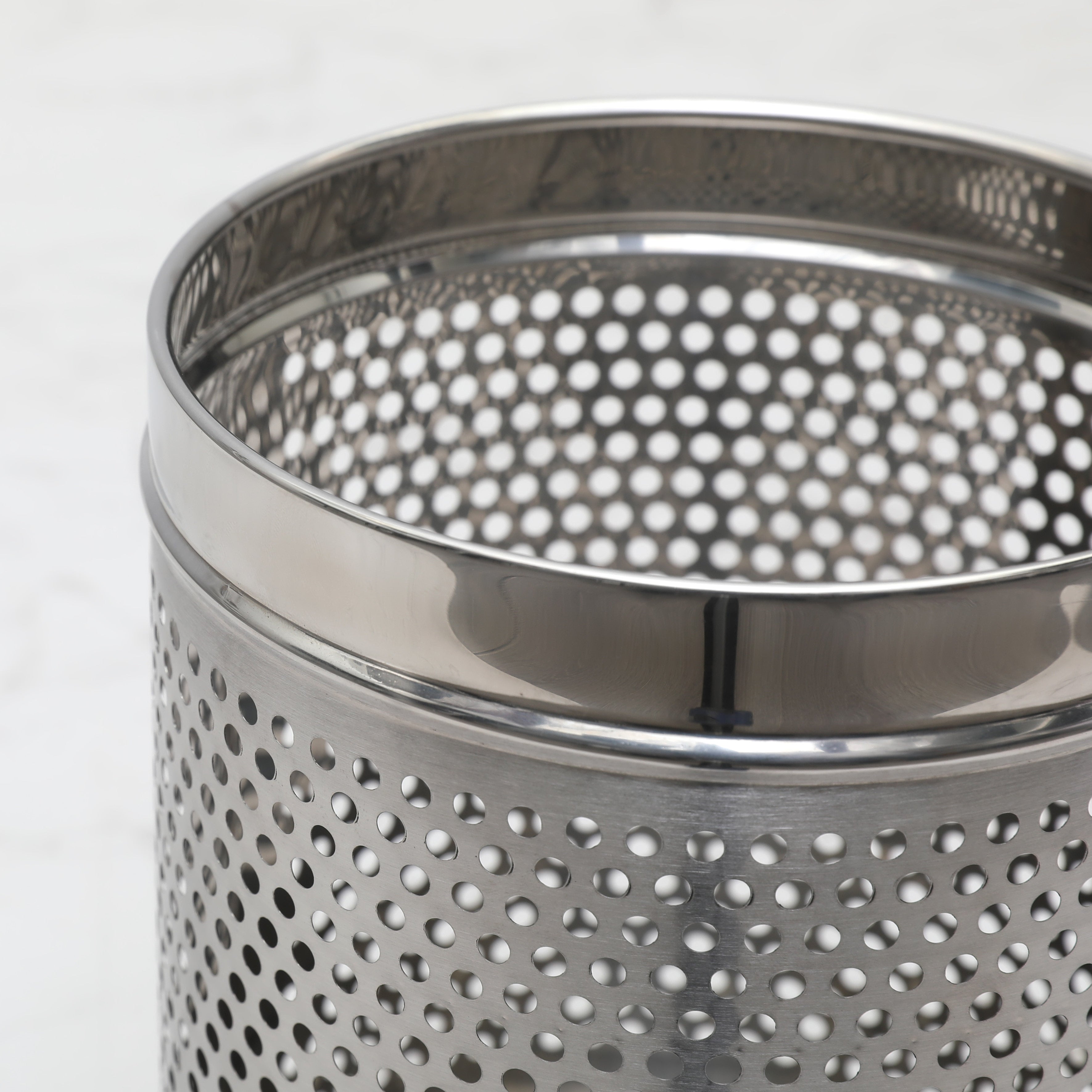 LE Notra PerforatedDustbin Small 5L 7X10