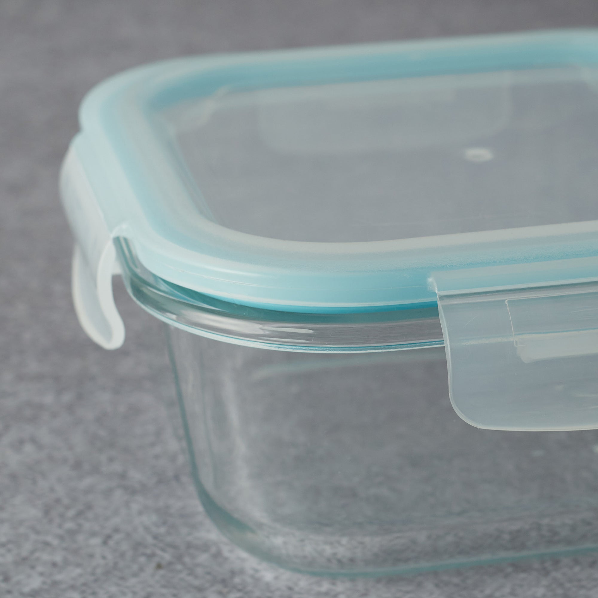 Robust Glass Square Container with PP Lid 800ML in Transparent Colour
