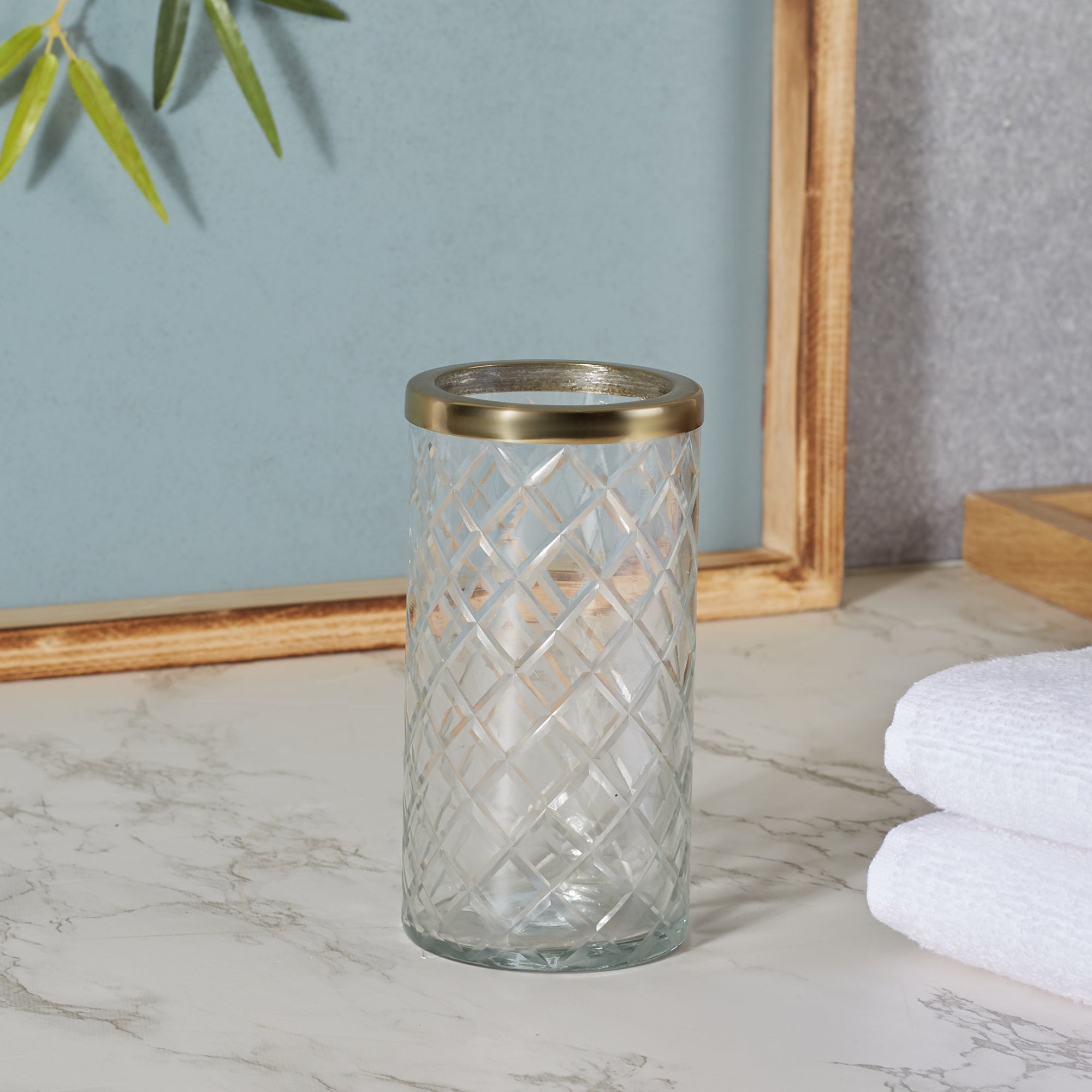 Nora Glass Cut Work Tumbler in Transparent Colour