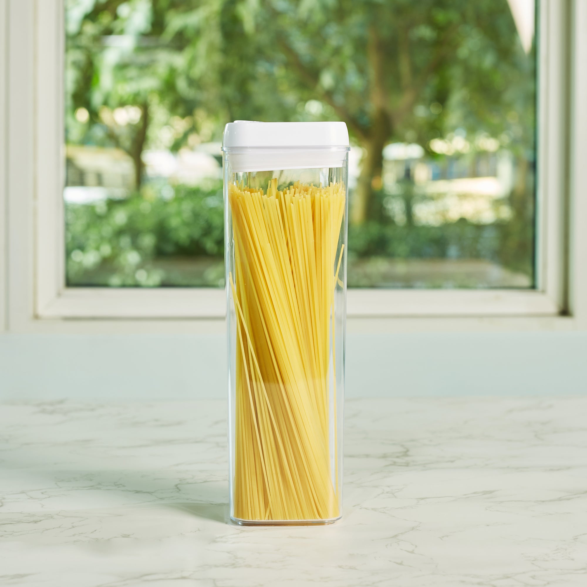 Robusto BPA Free Easy Lock Square Container 1900ml in Transparent & White Colour