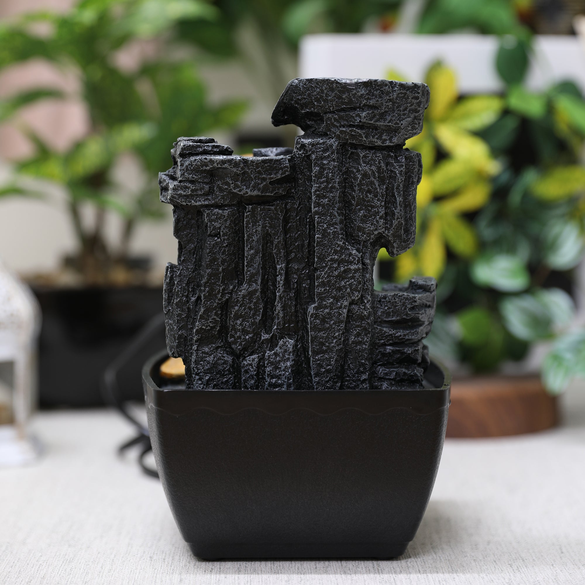 Impression Polyresin Monk Fountain 13X18Cm in Black Gold Colour