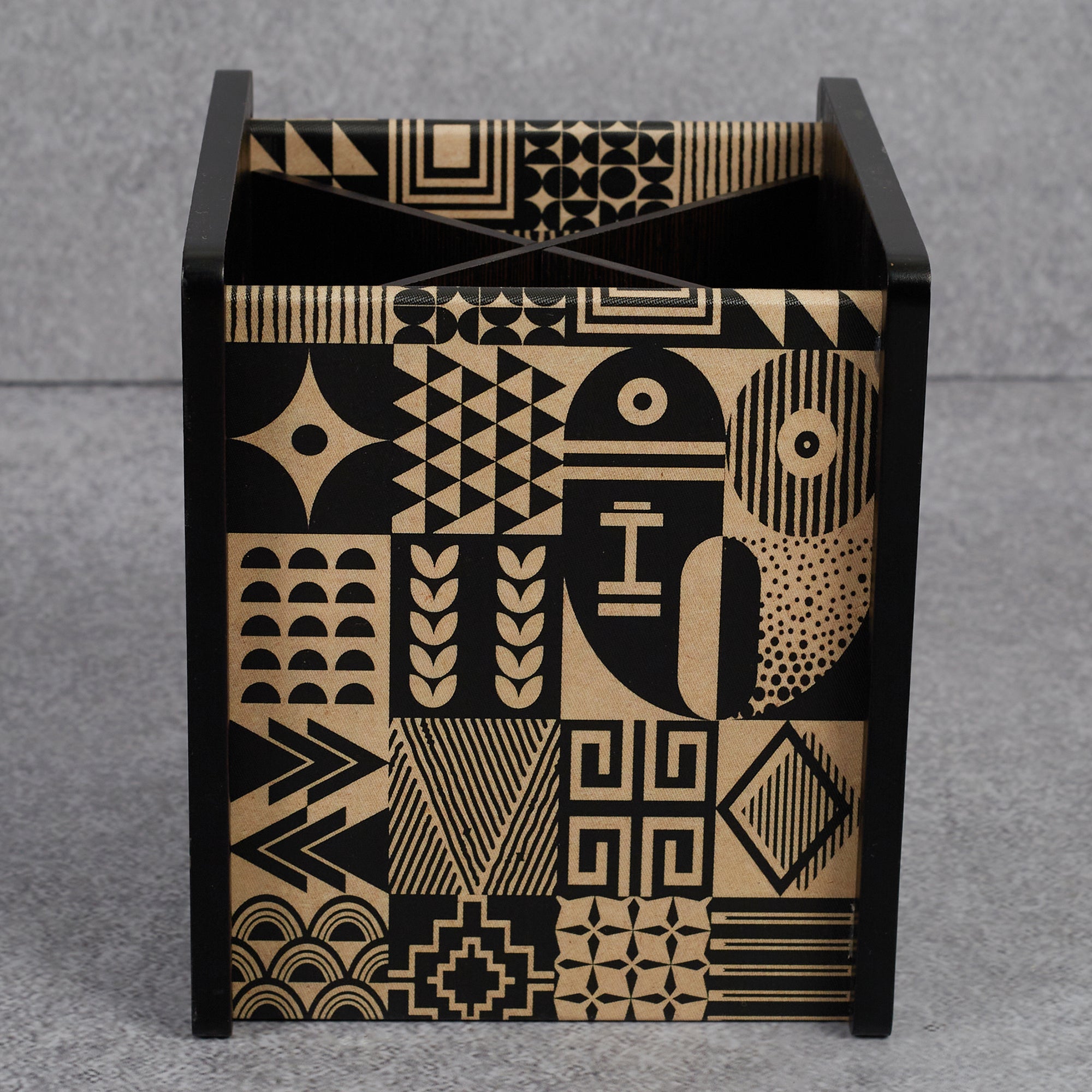 Print Modern Black Engineered Wood Cutlery Holder in Multi Colour