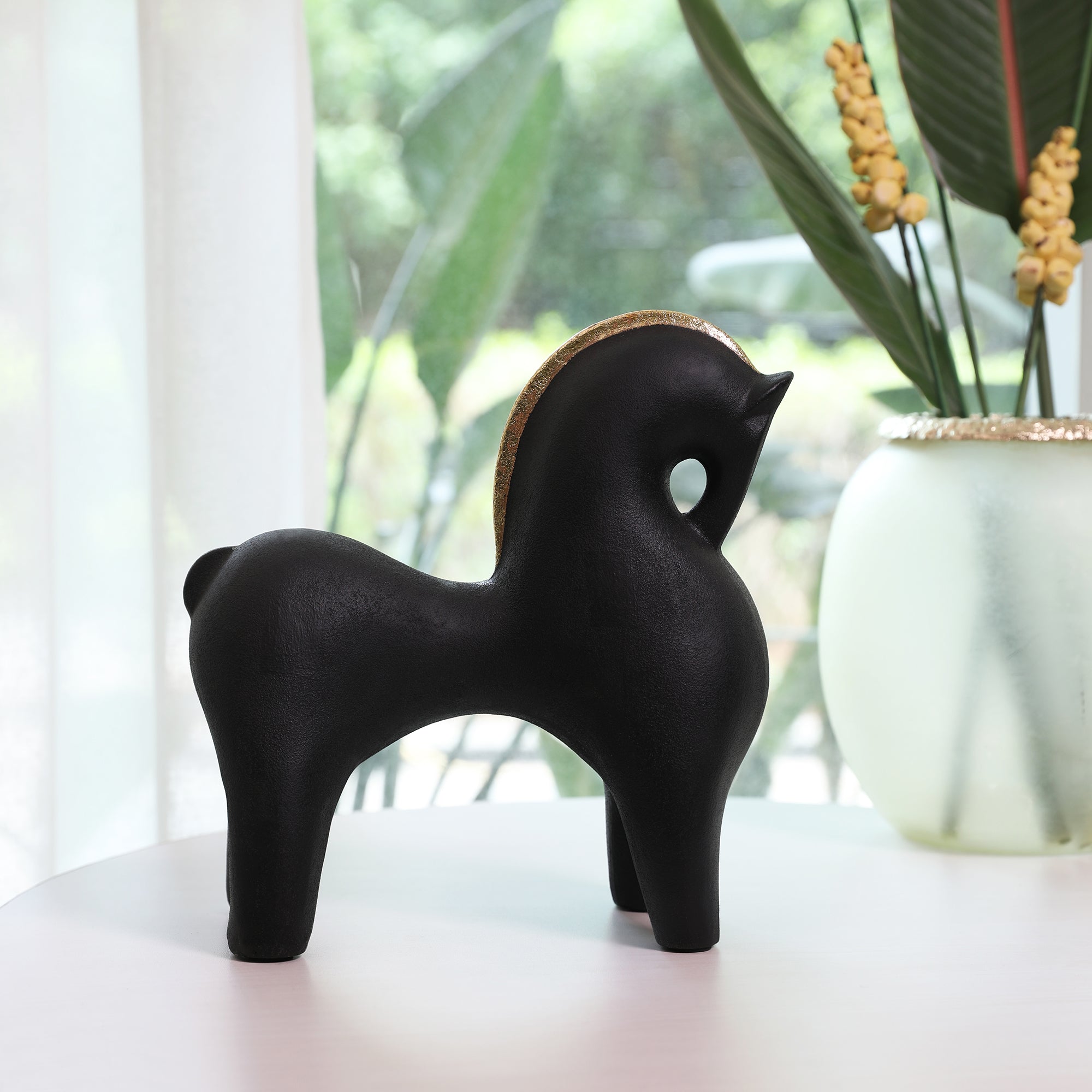 Miraya Contemporary Horse Polyresin Hand Finished Figurine Black 27cm by Living Essence