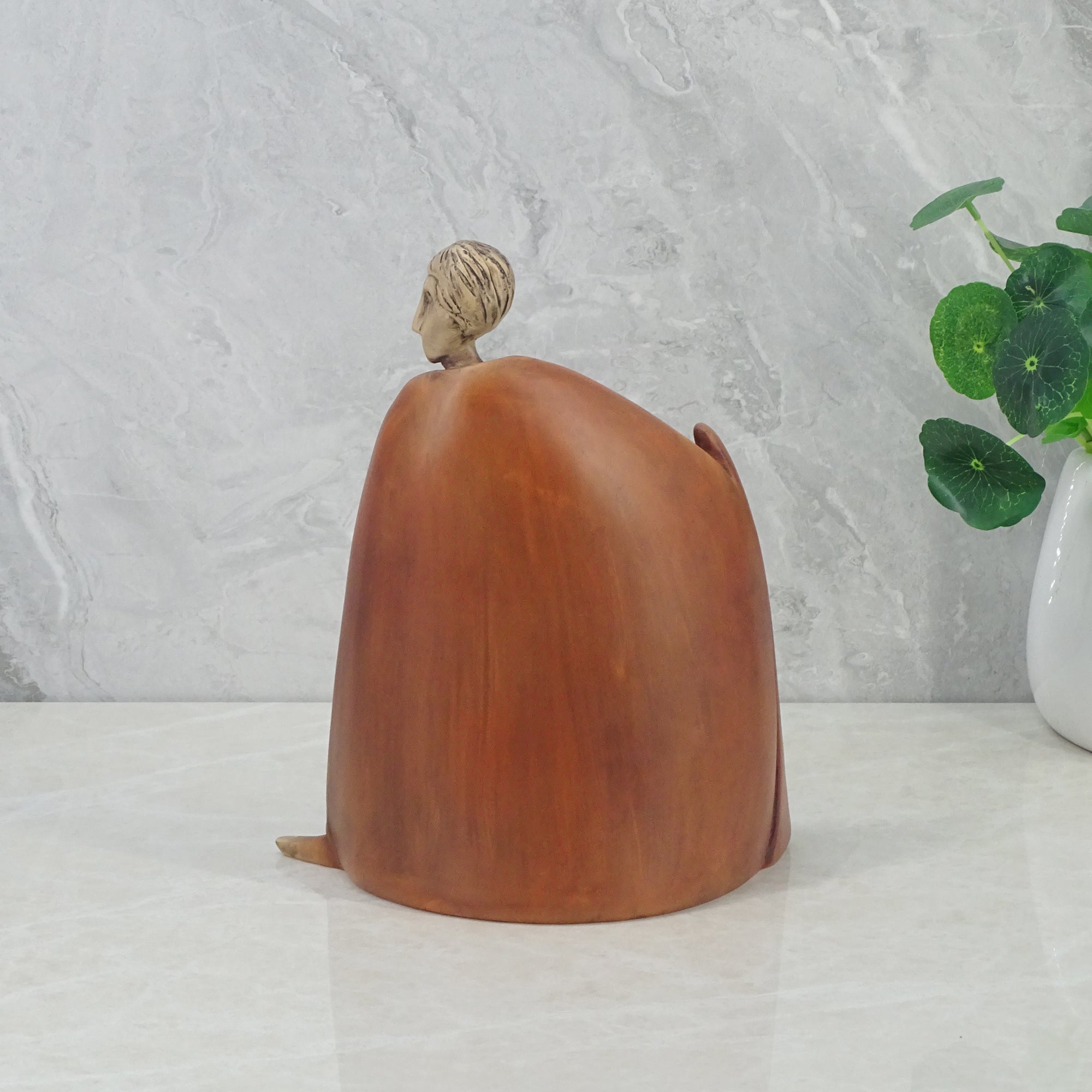 Alpine Polyresin Man Sitting Figurine 18x14x23Cm in Brown Colour