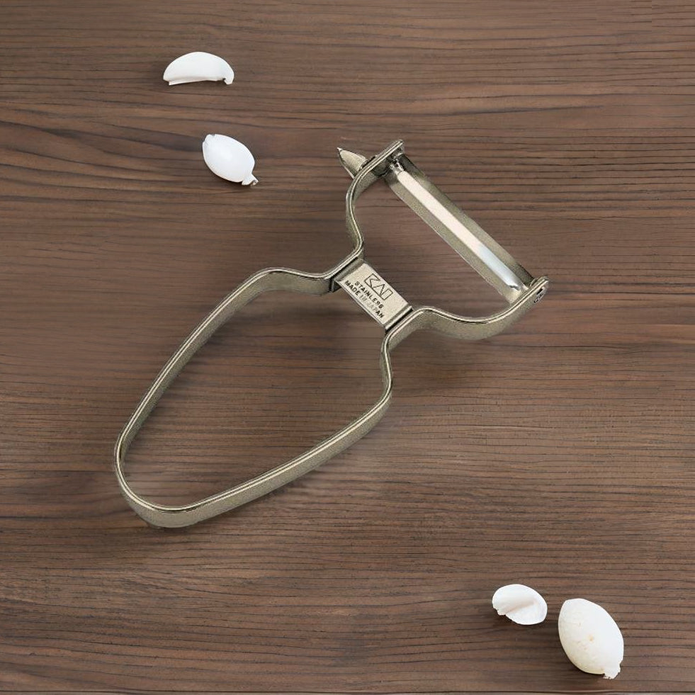 Select Stainless steel Peeler in Silver Colour