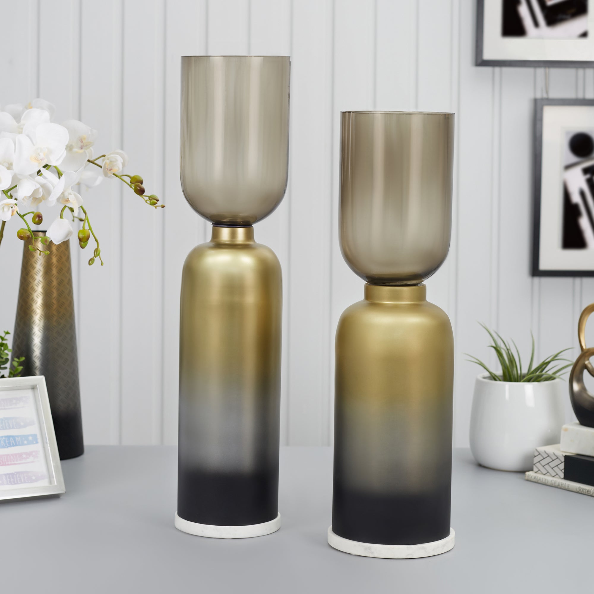 Zeus Iron and Glass Ombre Floor Hurricane 20x63 Cm in Antique Gold & Black Colour