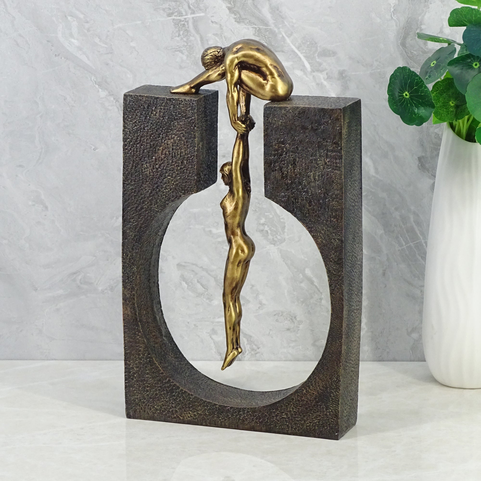 Willow Polyresin Man Holding Woman 31 Cm in Brown And Gold Colour