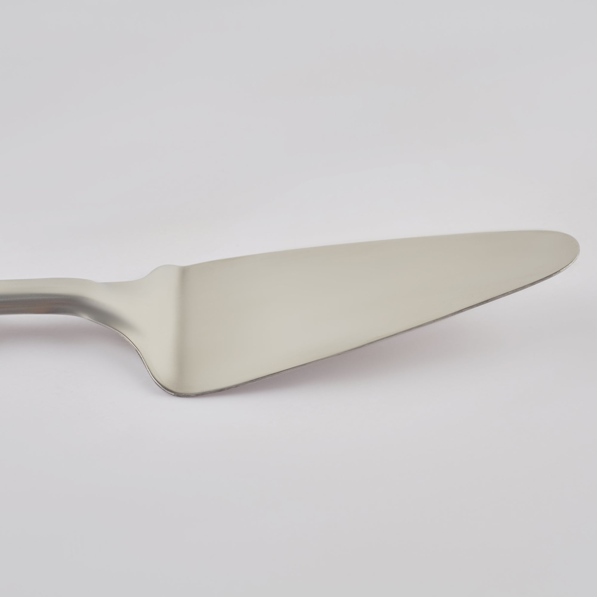 Kitchen Aid Stainless steel Cake Server in Silver Colour