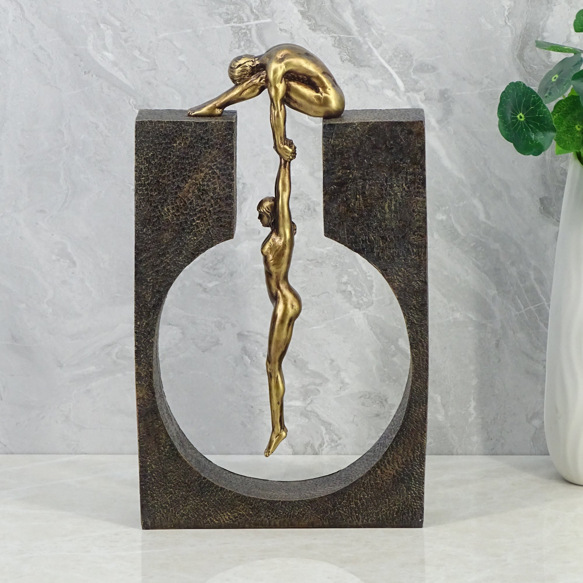 Willow Polyresin Man Holding Woman 31 Cm in Brown And Gold Colour