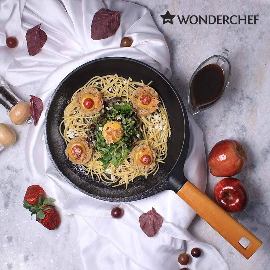 Caesar Induction Bottom Non-Stick Aluminium Fry Pan With Wooden Handle 26cm / 2300ml / 5mm in Black Colour