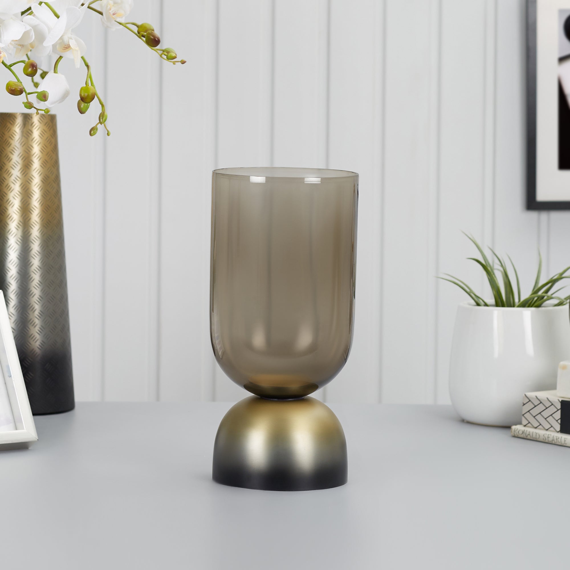 Zeus Iron and Glass Ombre Chimney Hurricane 17x35 Cm in Antique Gold & Black Colour