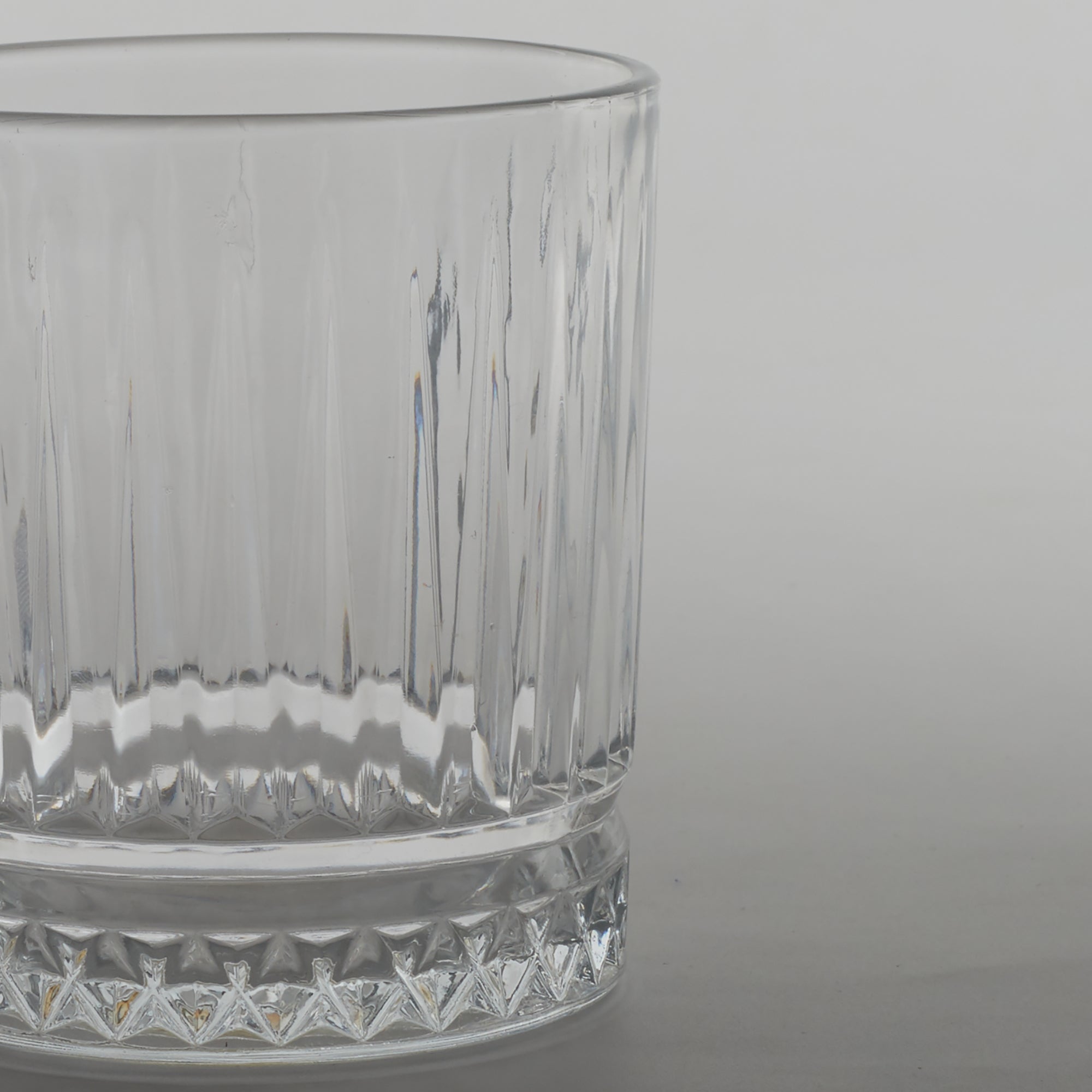 Dubai Glass Whisky Glass Set of 6 in Transparent Colour
