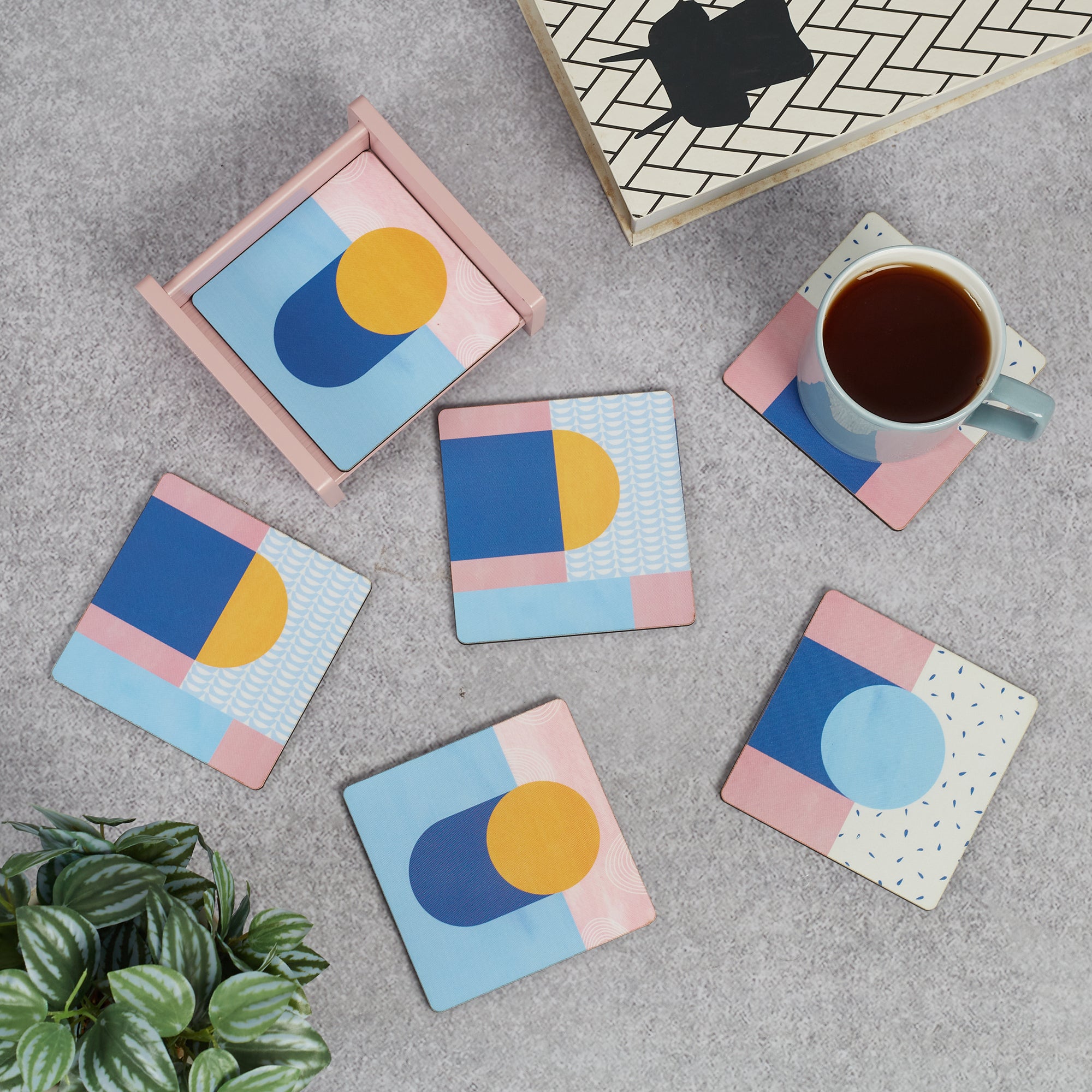 Print Moden Pop Pink Engineered Wood Coaster Set Of 6 in Pink Colour