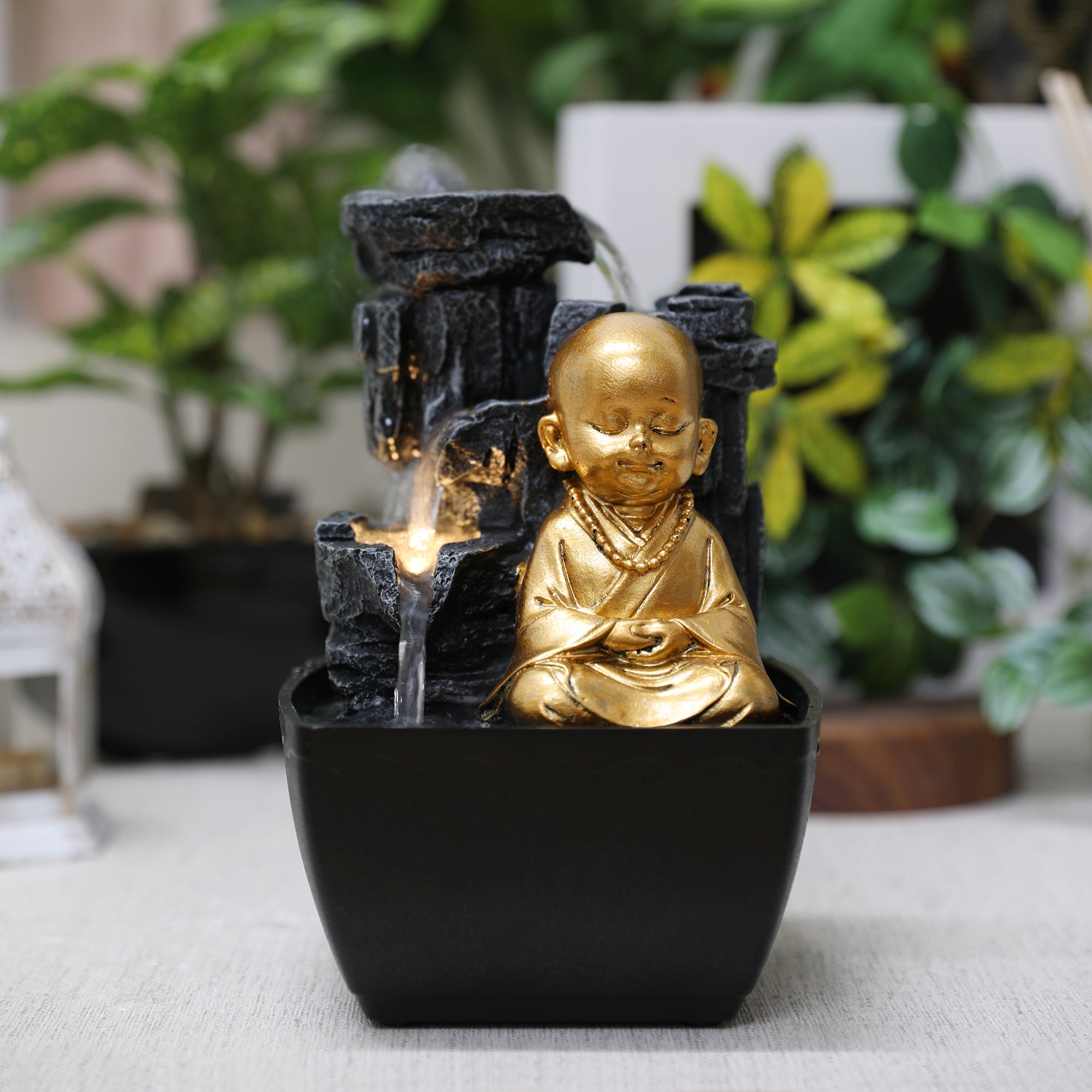Impression Polyresin Monk Fountain 13X18Cm in Black Gold Colour