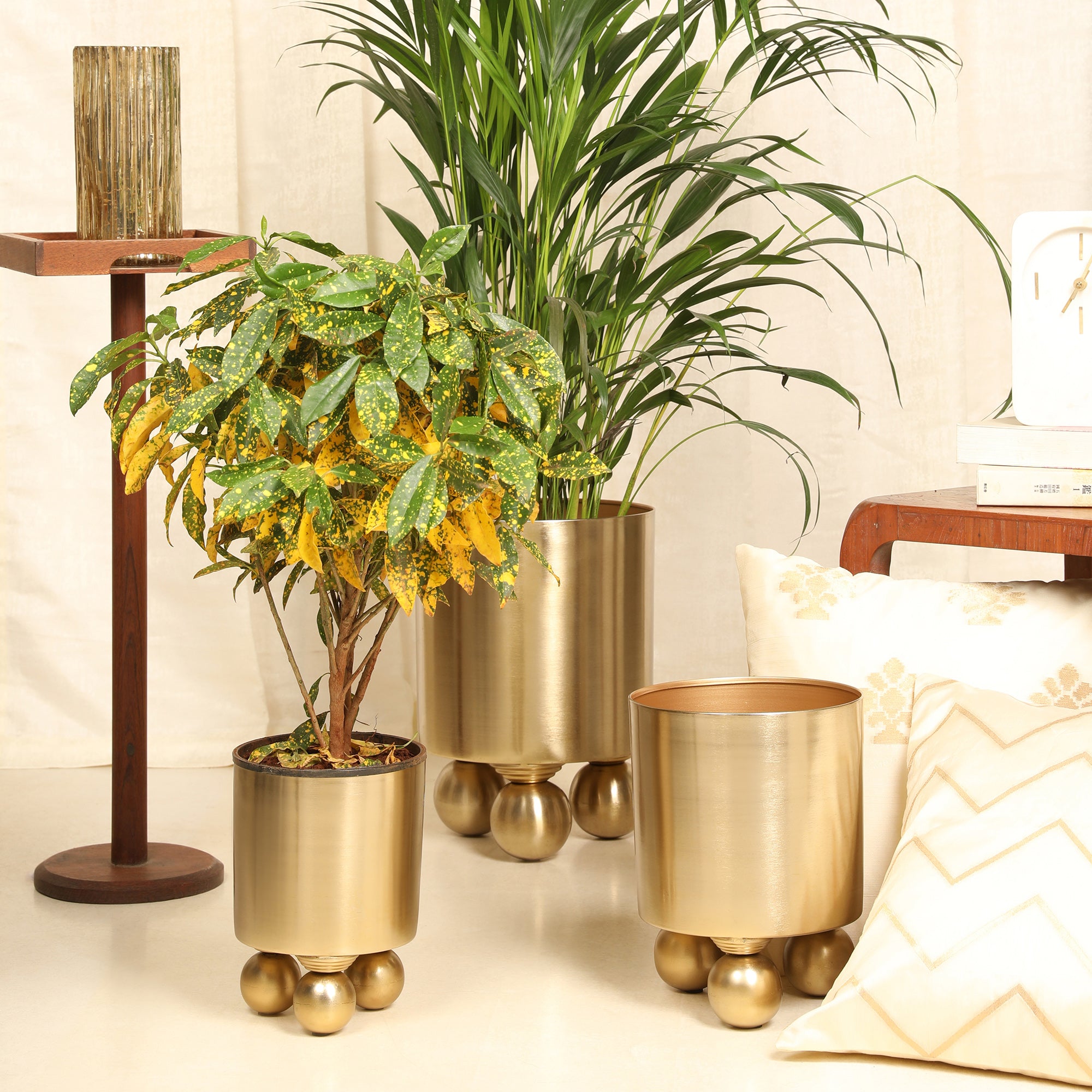 Cosmos Metal Planter 33 cm in Gold Colour