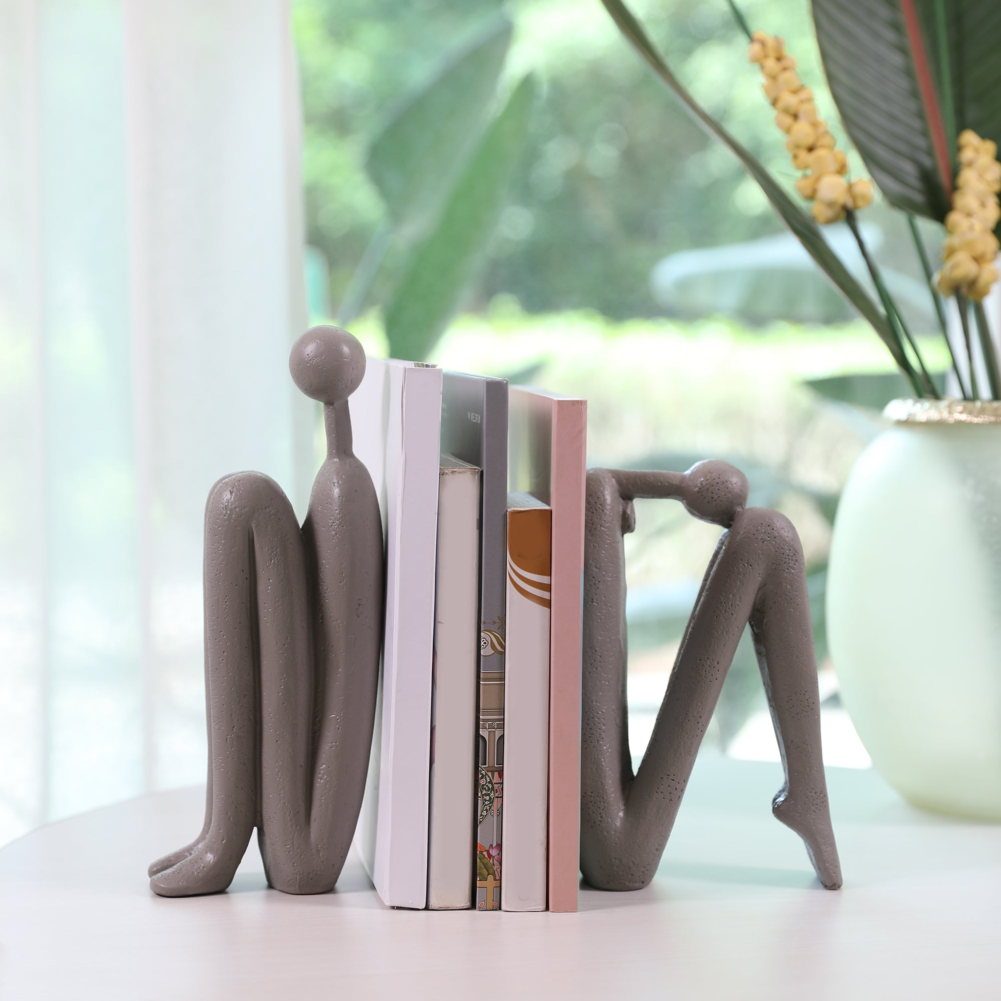 Miraya Modern 2pc Book End Polyresin Hand Finished Taupe 26cm by Living Essence