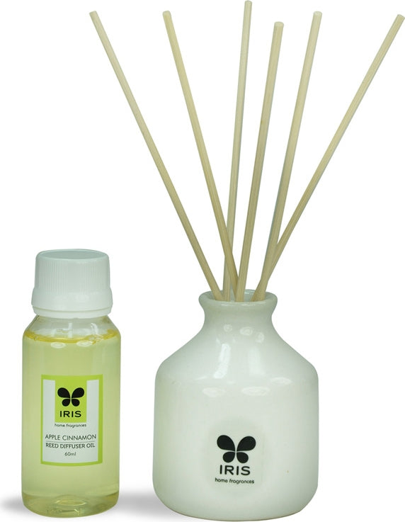 Reed Diffuser Set Ceramic With Reeds in Apple Cinnamon Colour
