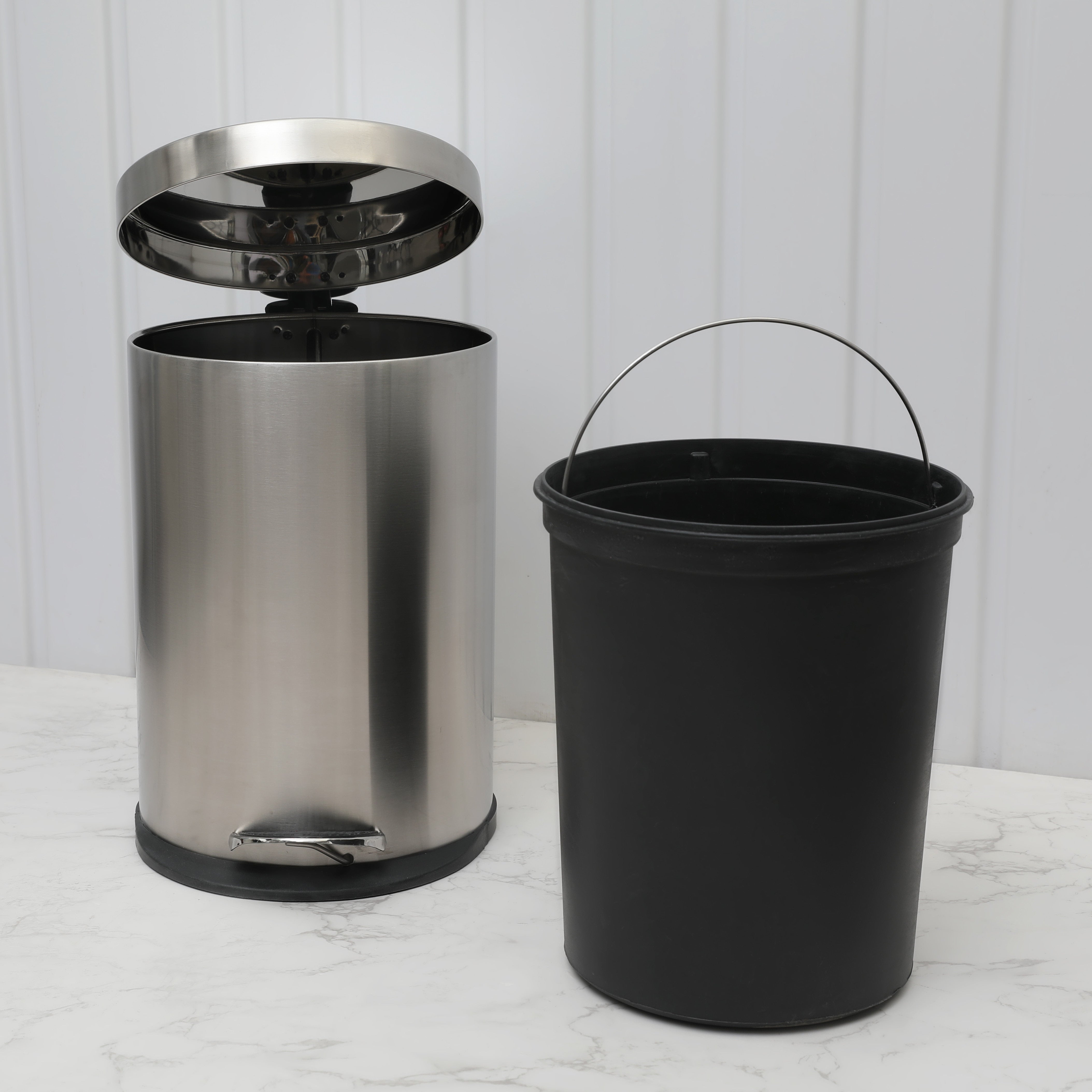 LE Notra Pedal Bin Large 11Ltr 10 X 14