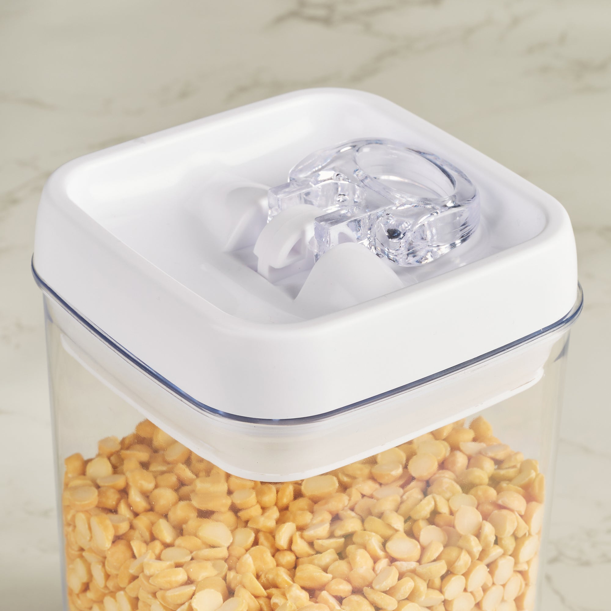 Robusto BPA Free Easy Lock Square Container 800ml in Transparent & White Colour