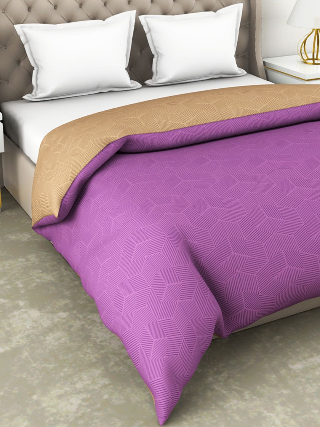 Botanical Cotton Double Comforter 229X254 Cm 210 Tc in Purple/Beige Colour