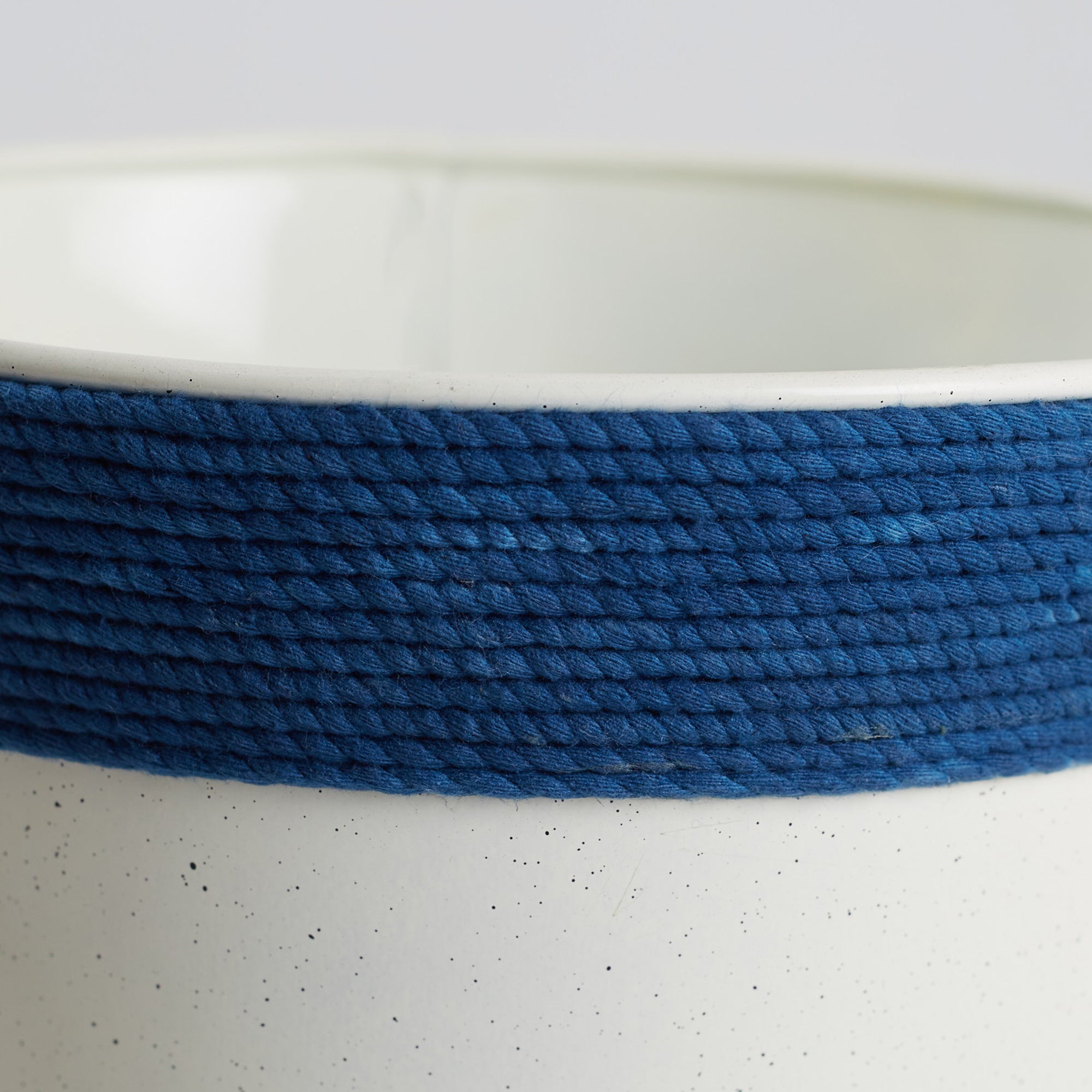 Pep Pop Metal Funky Quote Planter 19Cm in Off White & Indigo Colour