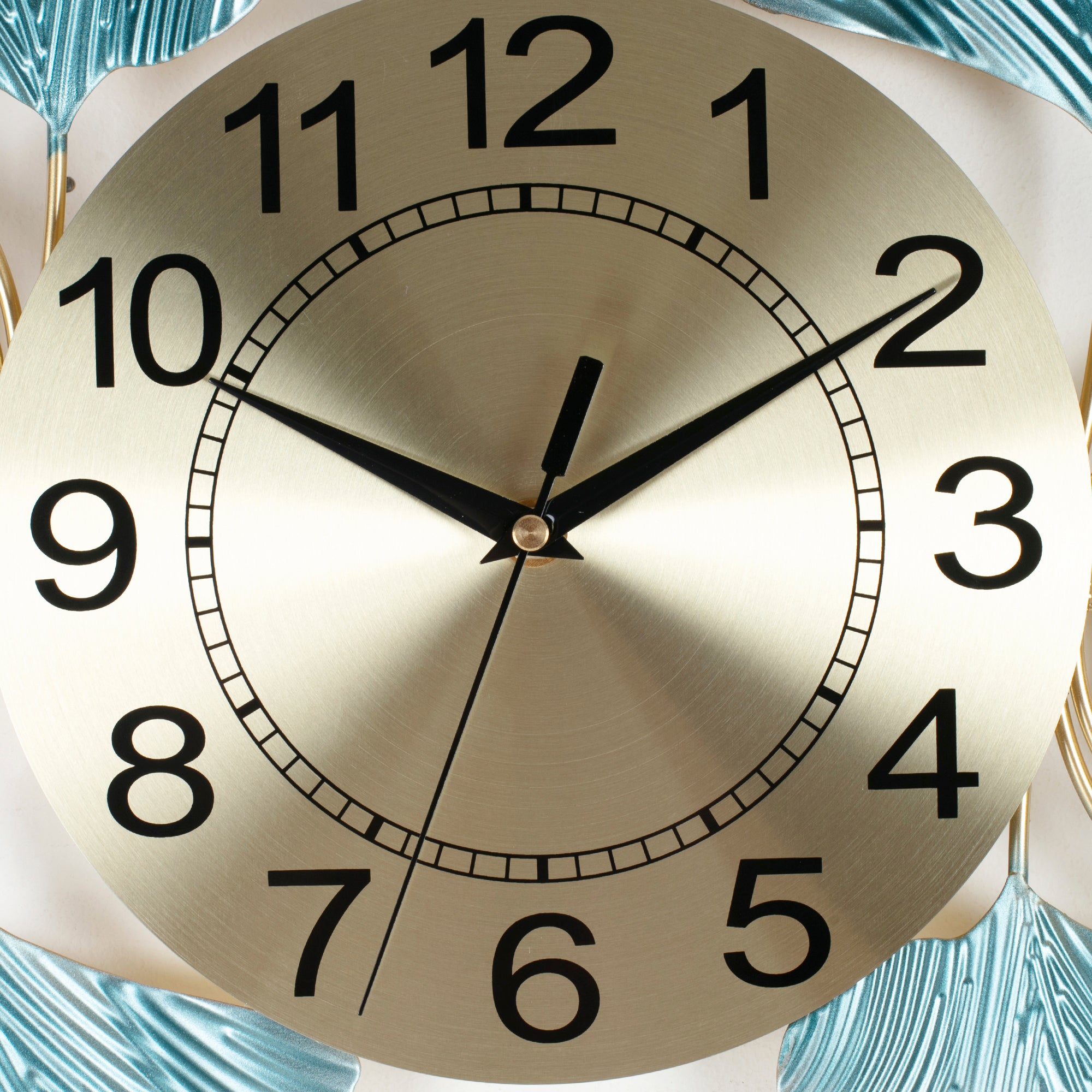 Rhythm Metal And Aluminum Gingko Magna Wall Clock in Seagreen & Gold Colour