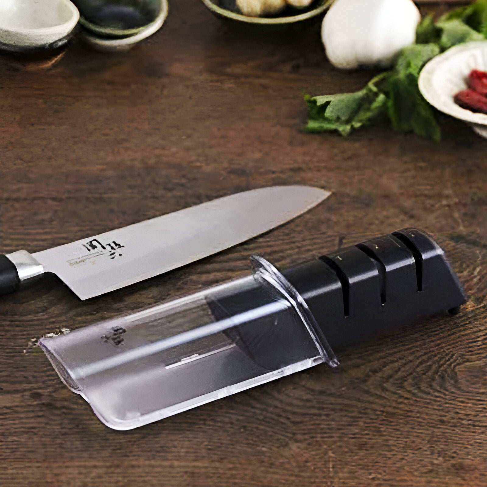 Seki Magoroku Diamond & Ceramic Sharpner Stainless steel Ceramic Knife Sharpner in Black Colour