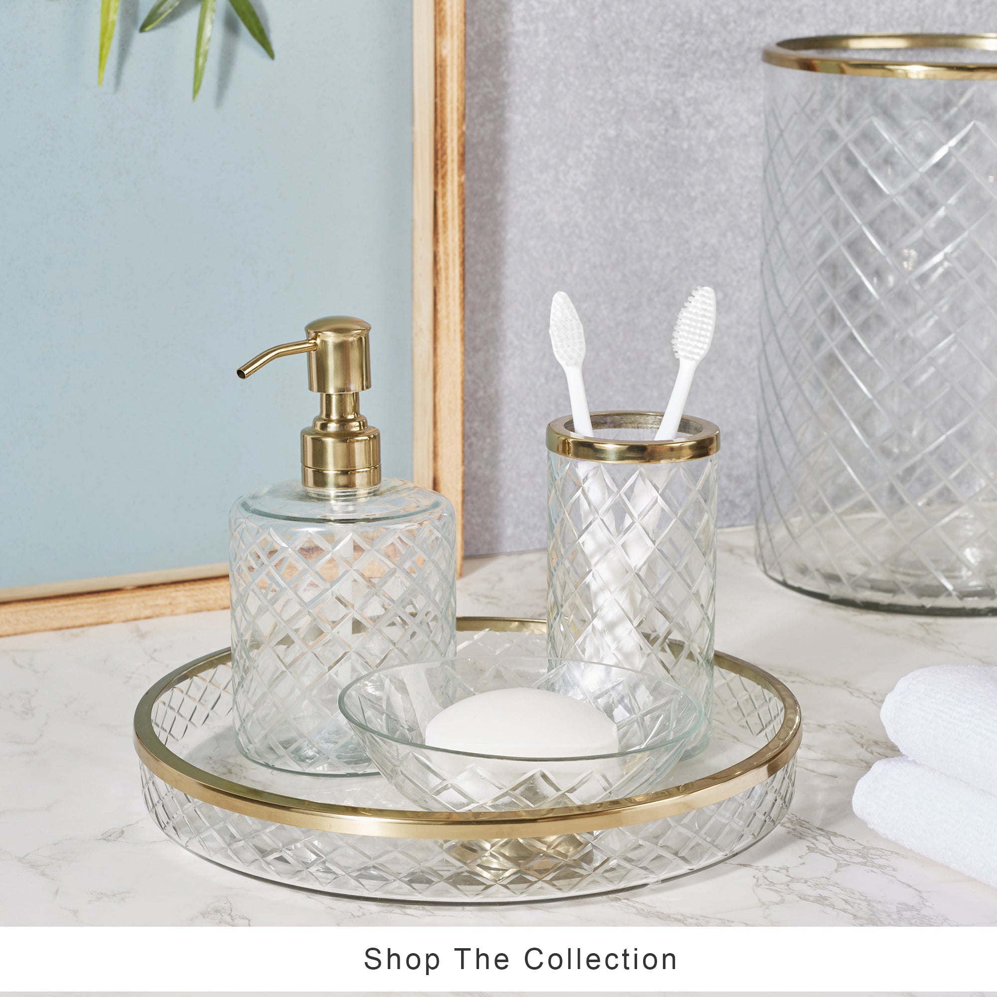 Nora Glass Cut Work Tumbler in Transparent Colour