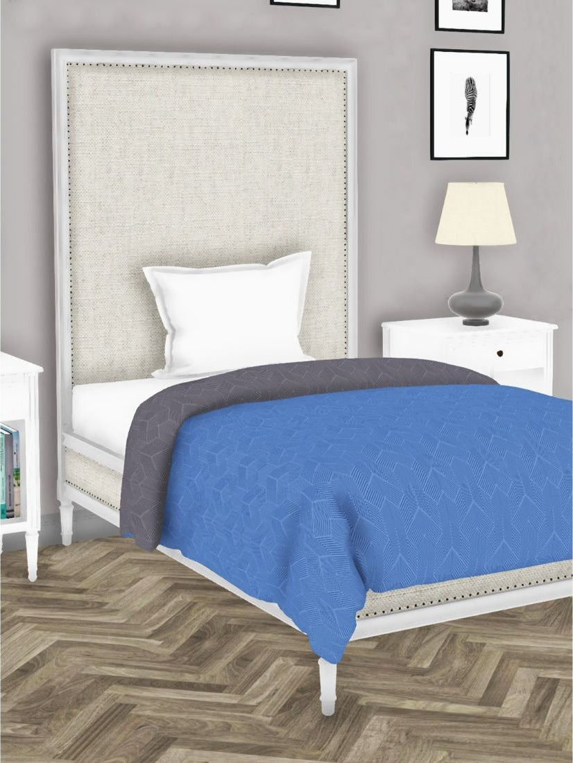 Botanical Cotton Single Comforter 152X229 Cm in Blue/Grey Colour