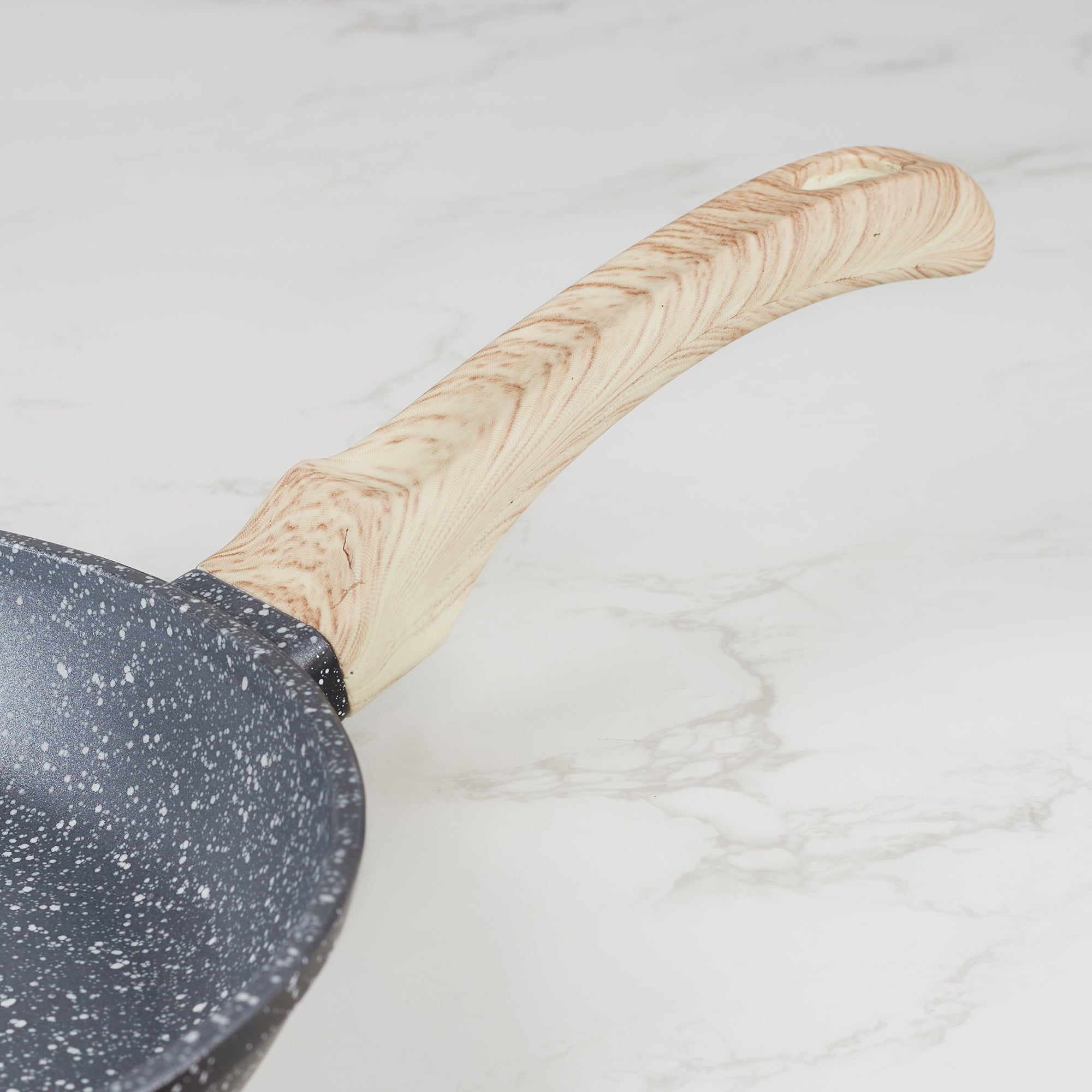 MasterCook+ 100% Virgin Aluminium Die-Cast Taper Fry Pan 24 Cm in Black & Wood Colour