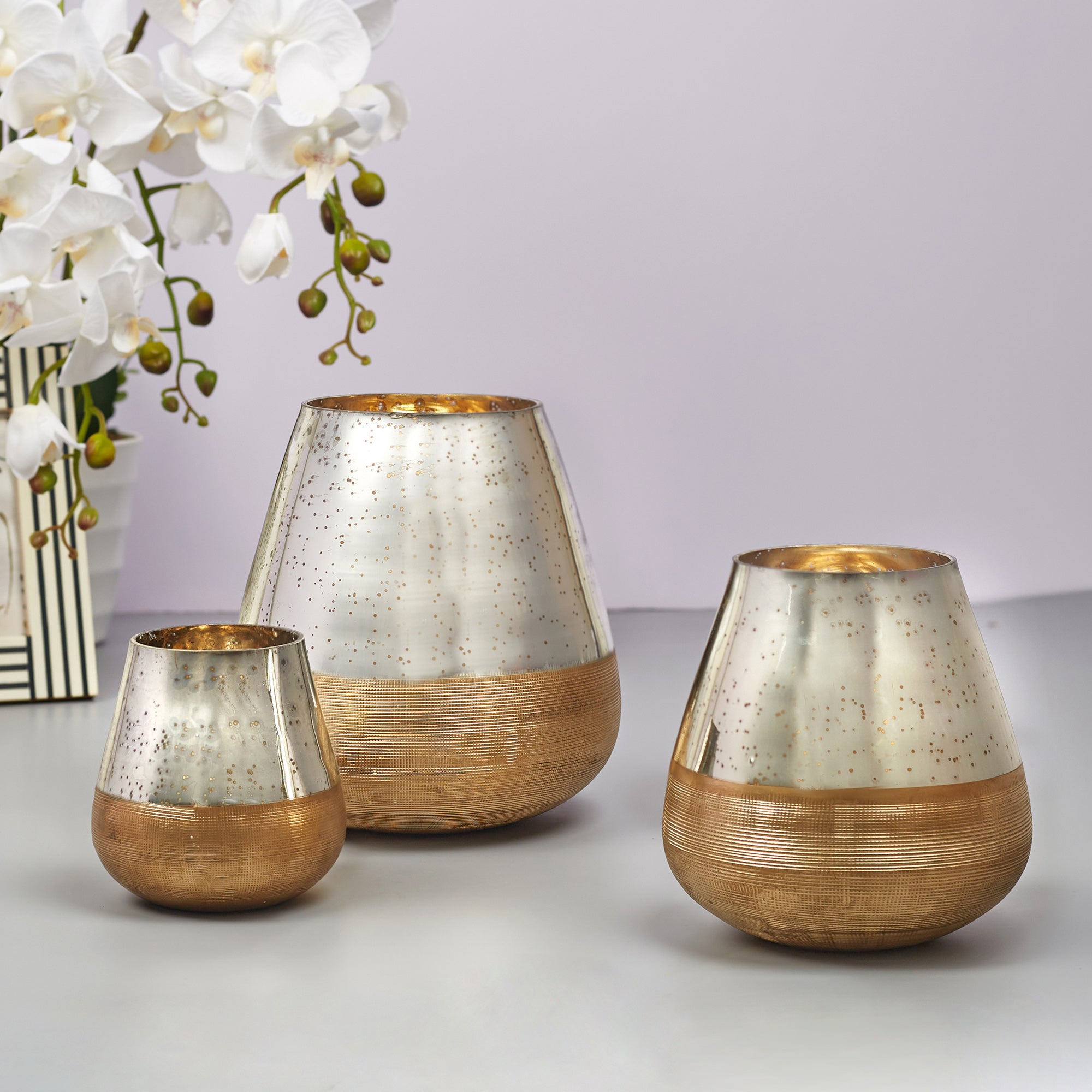 Phiona Glass Textured Handcrafted Mercury Vase 21 Cm in Gold Colour