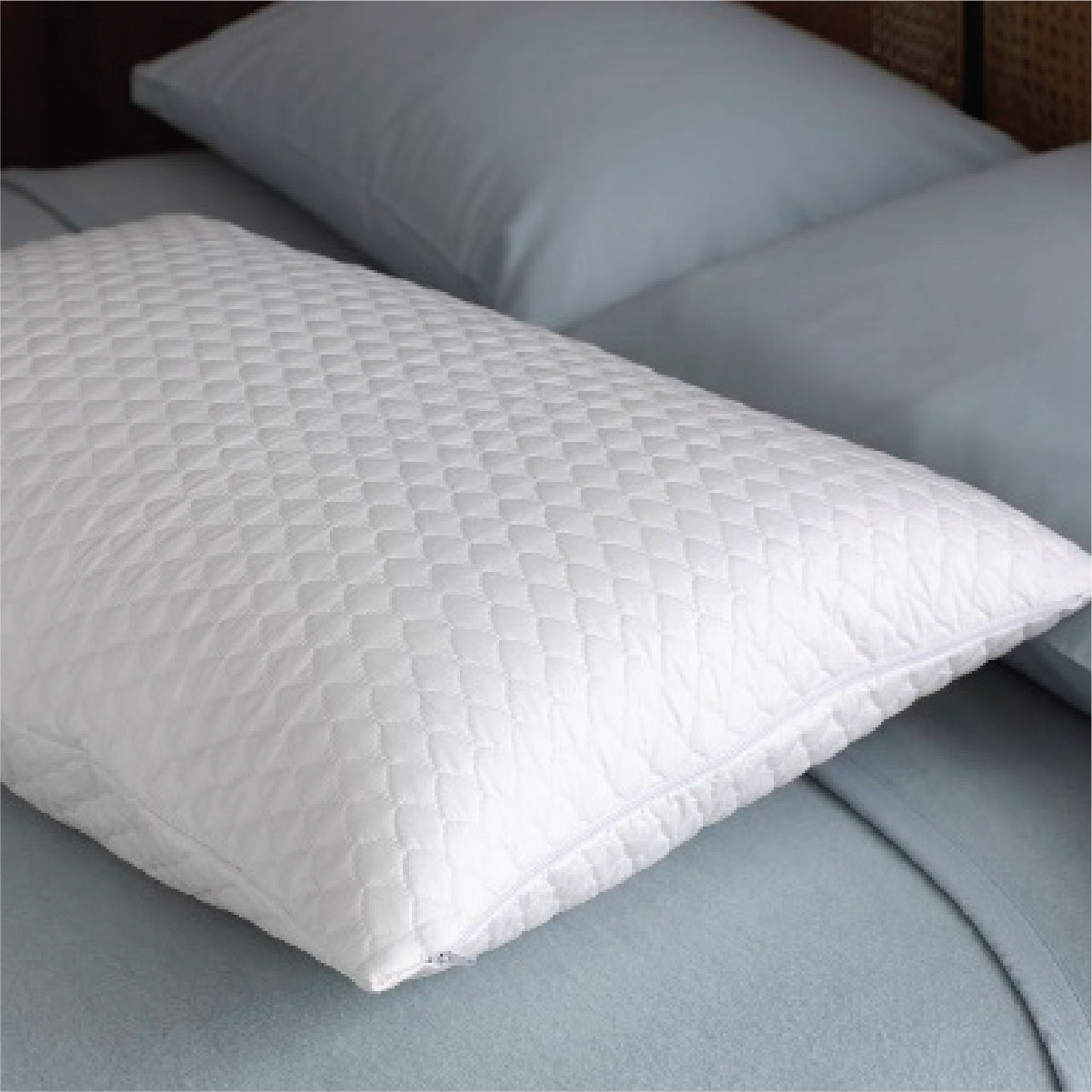 Health Plus Bamboo Pillow 46X68 Cm in White Colour