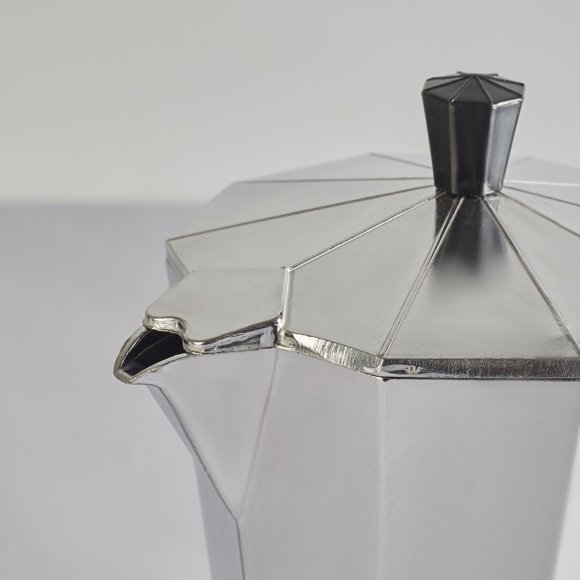 Brew Aluminium Moka Pot Coffee Maker 300 Ml in Silver Colour