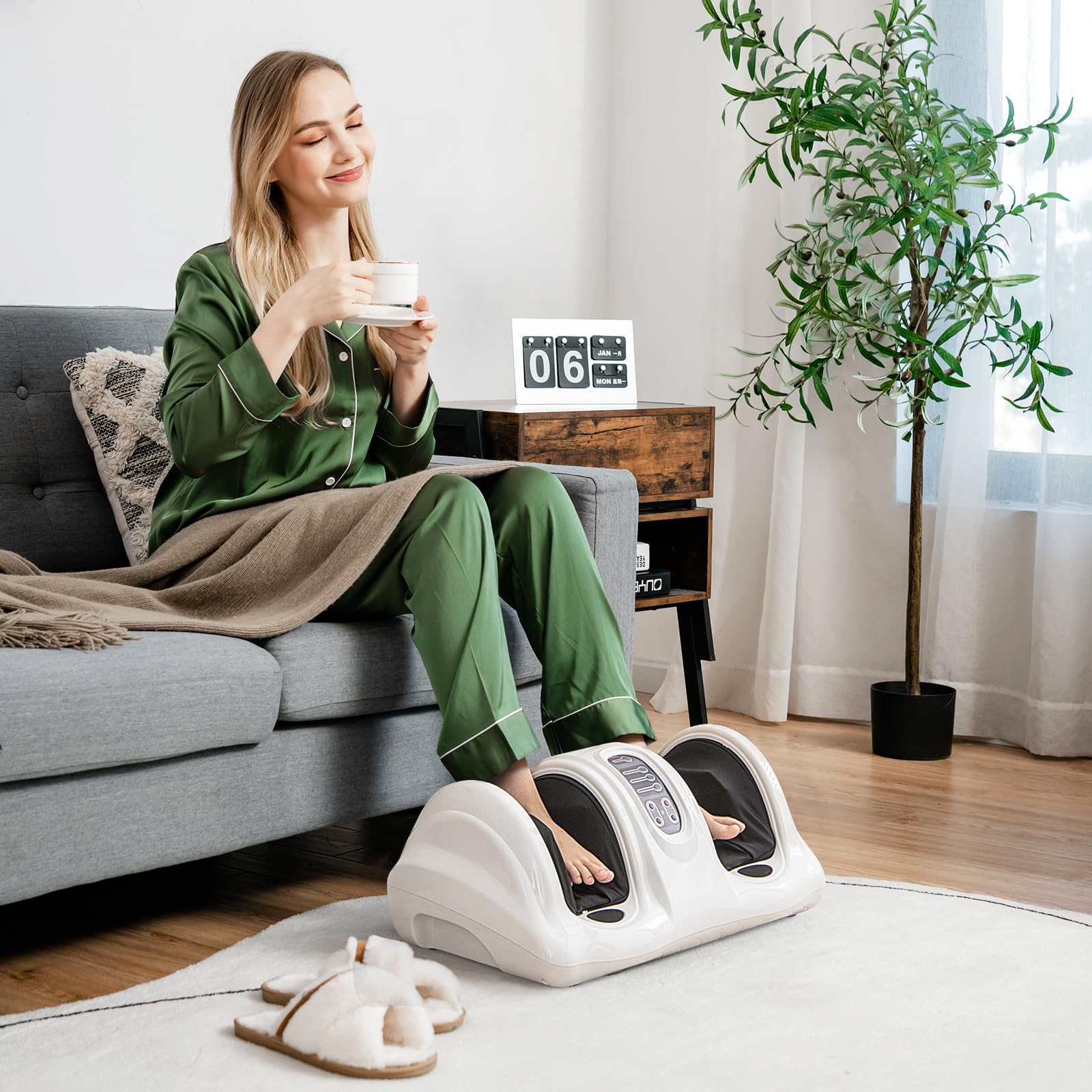 Electric Shiatsu Foot Massager with Remote and 4 Massage Modes