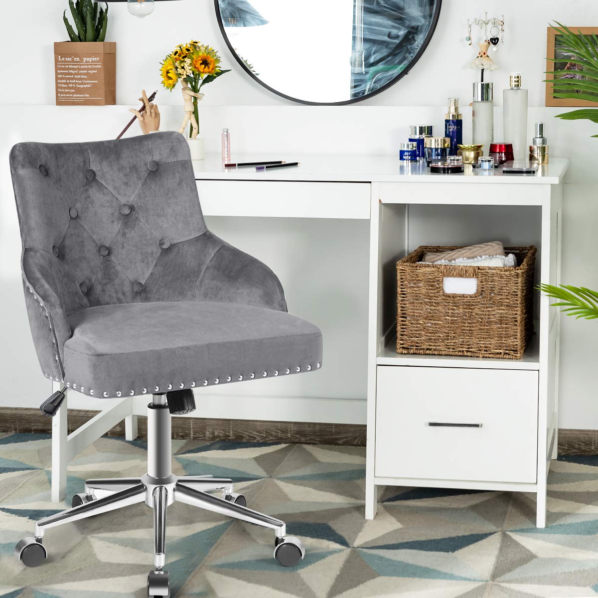 Modern Home Office Chair, Tufted Velvet Swivel Armchair with Nailhead Trim
